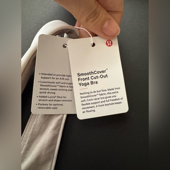 Lululemon SmoothCover Front Cut-Out Yoga Bra in White size 8 - Picture 7 of 11